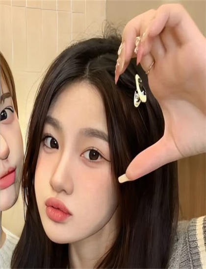 网络独播：《异形魔怪：极寒之日》隐藏彩蛋发现指南：细节与彩蛋寻找攻略